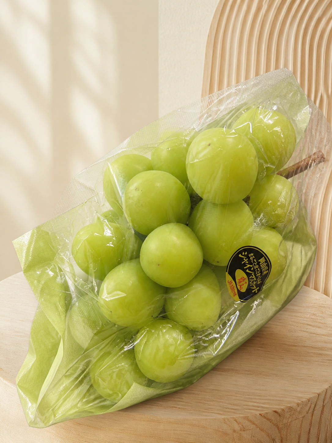 Shine Muscat Grapes